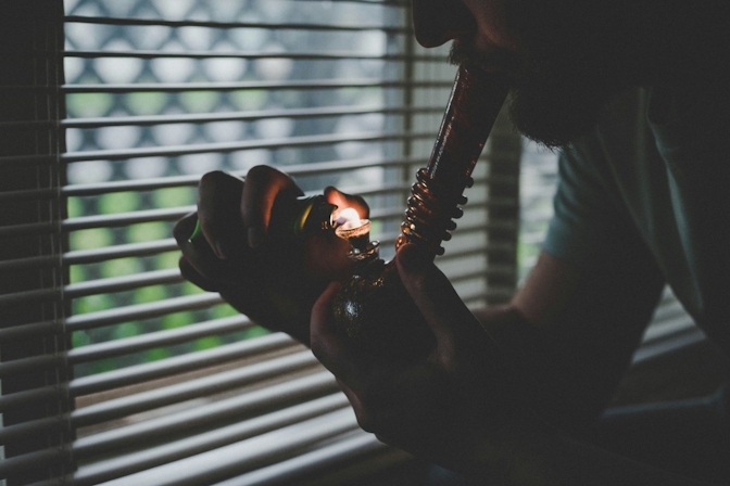 Can You Get Sick From A Dirty Bong?
