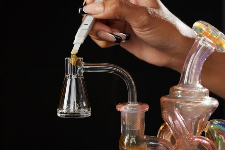 How To Take A Dab For The First Time & 5 Common Things You’ll Face