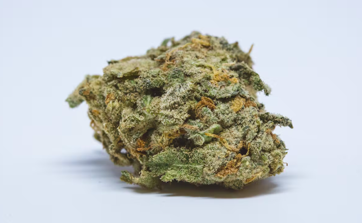 10 Strains To Smoke While Playing Board Games