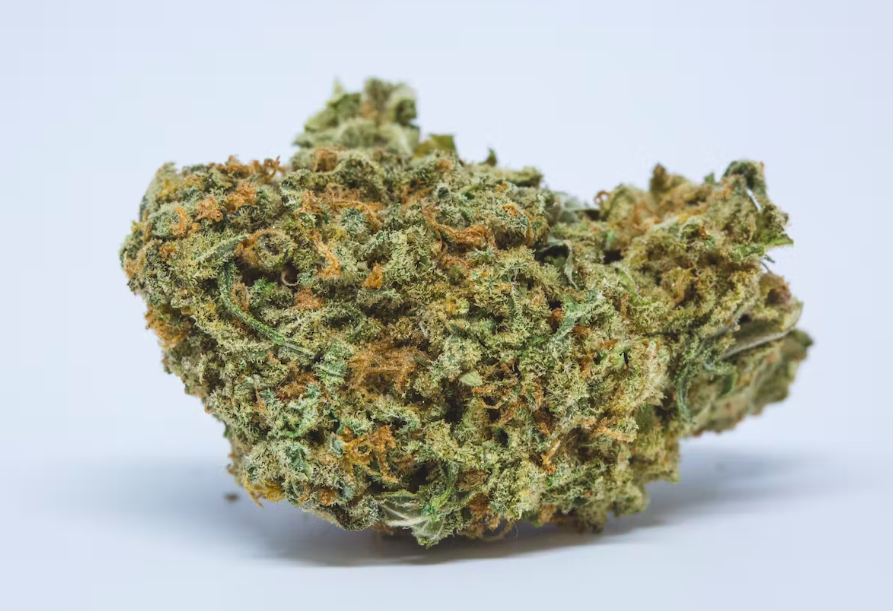 10 Strains To Smoke While Playing Board Games