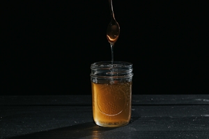 How To Make Cannabis-Infused Honey