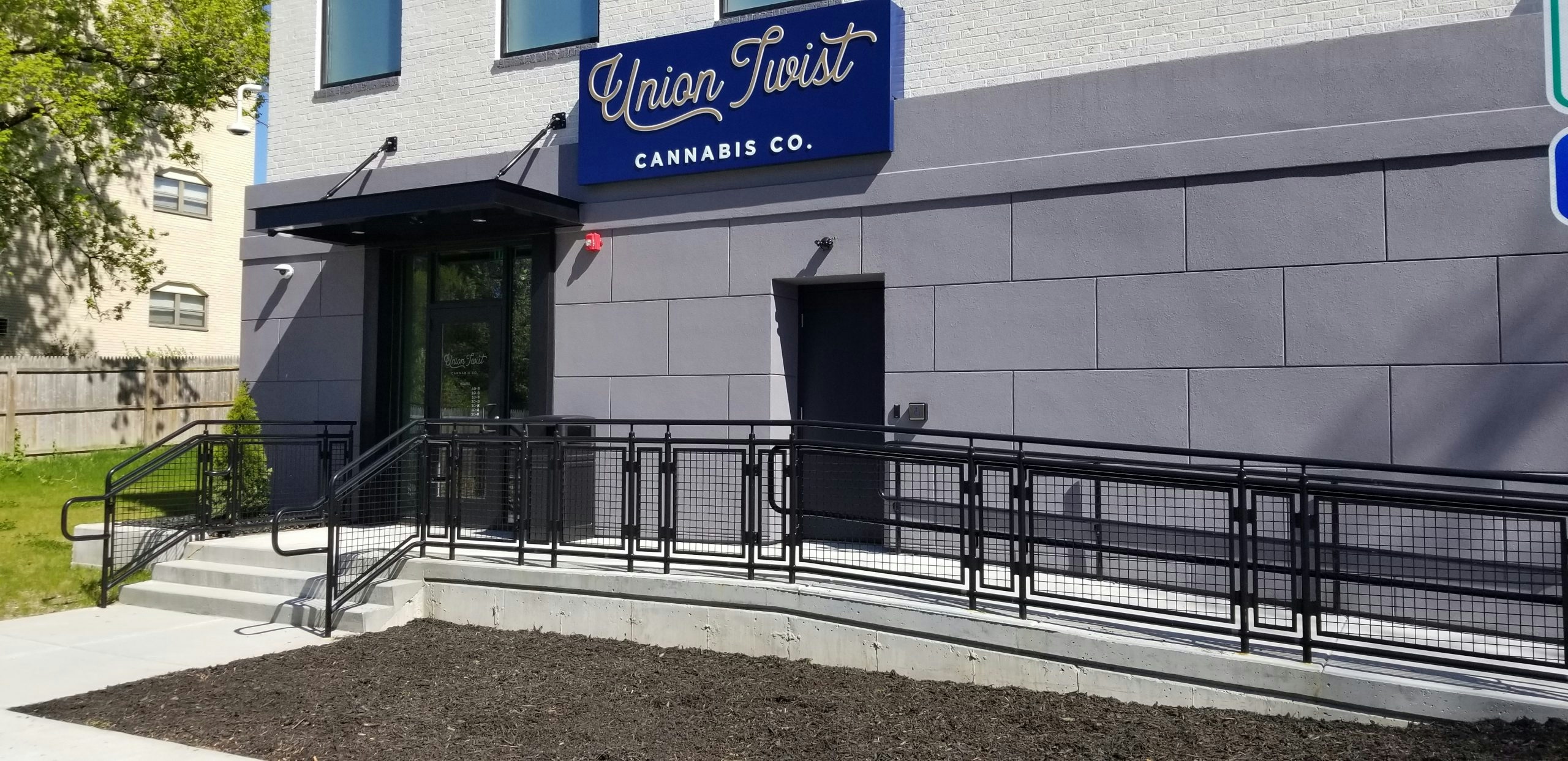 4 Best Dispensaries In Framingham, MA