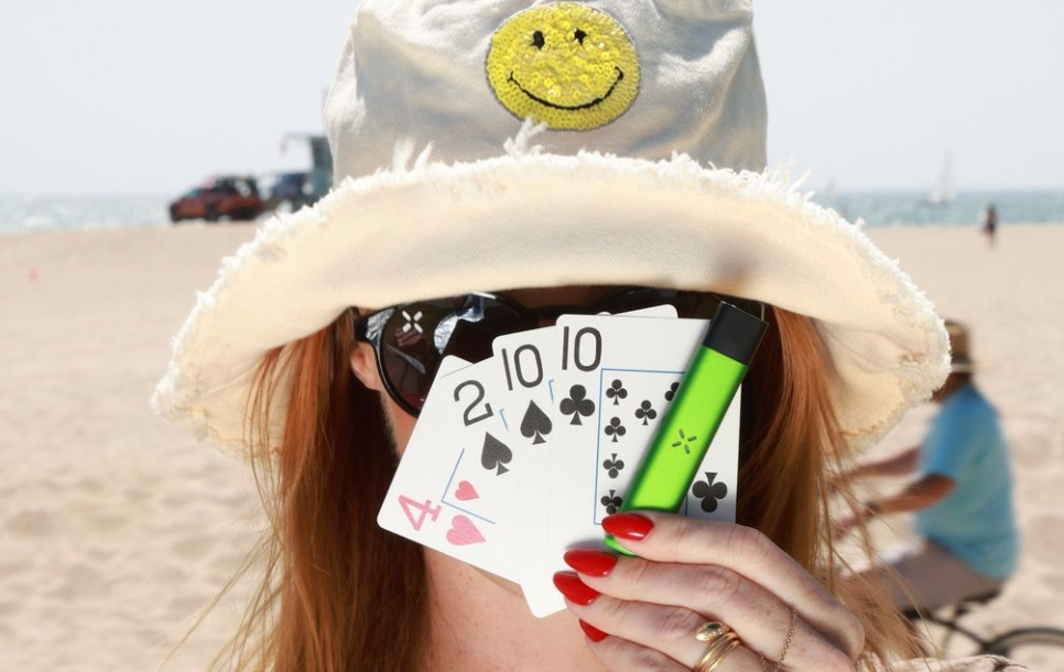 Flower Vs. Oil: Comparing The Best Of PAX Devices