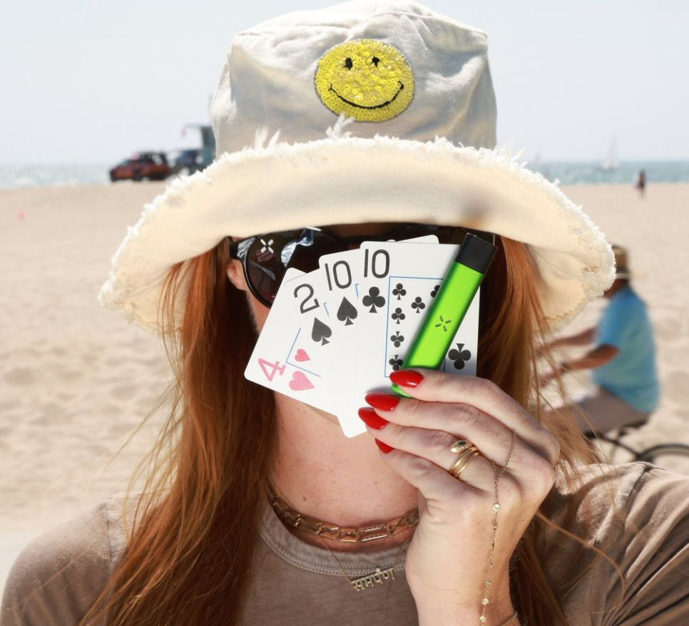 Flower Vs. Oil: Comparing The Best Of PAX Devices