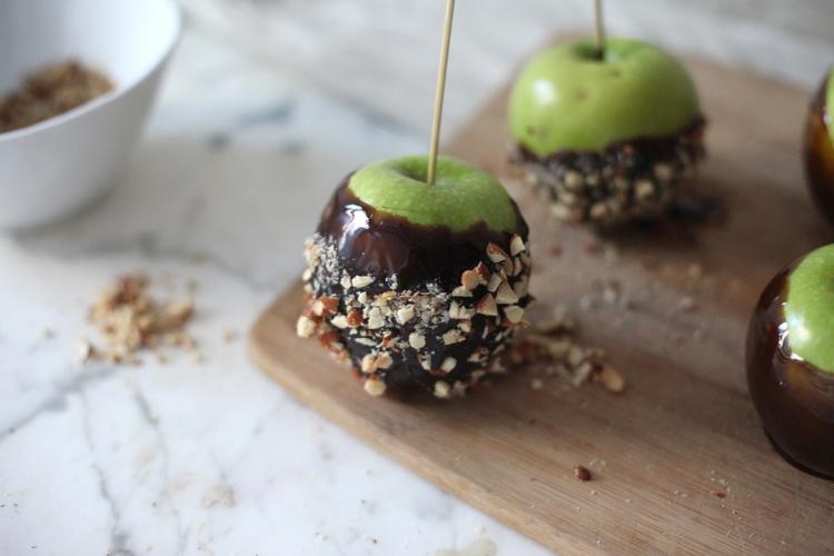 Sticky Cannabis-Infused Candy Apples