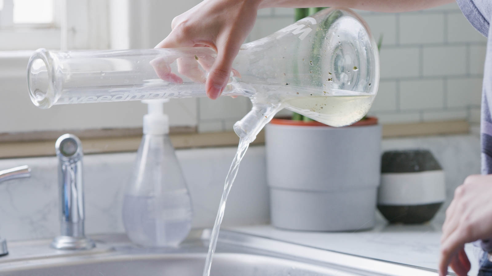 How Often Should You Change Your Bong Water?