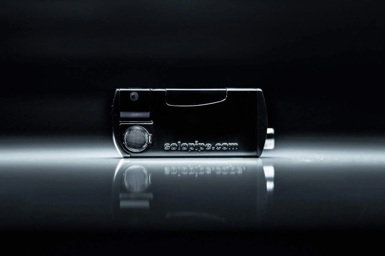 A Pipe With A Built-In Lighter? Get It From SoloPipe