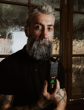 Deck The Halls With Dazzling Accessories