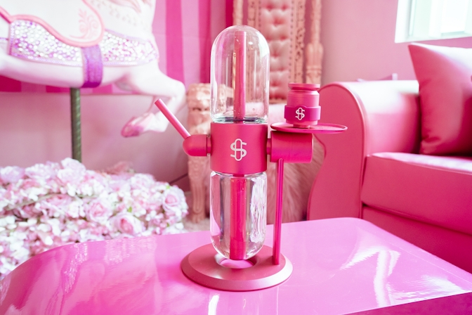 Deck The Halls With Dazzling Accessories