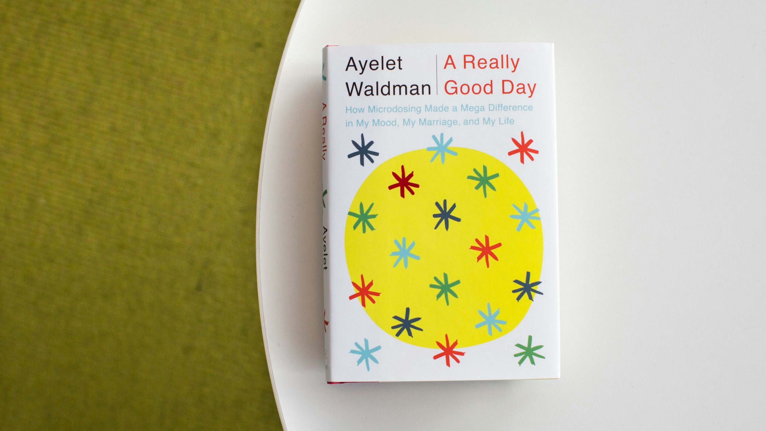 The 5 Best Books About Microdosing Psychedelics