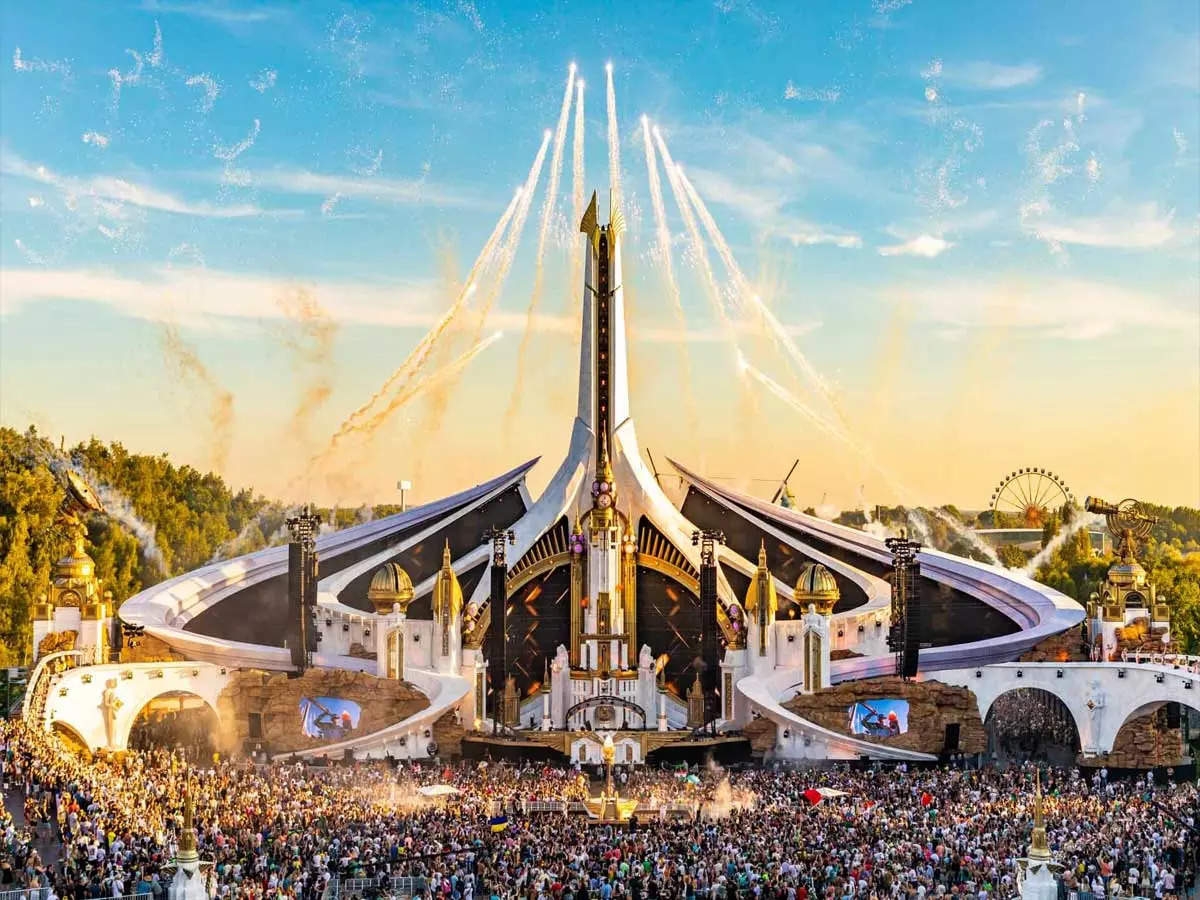 10 Best Music Festivals To Attend While Stoned In 2024