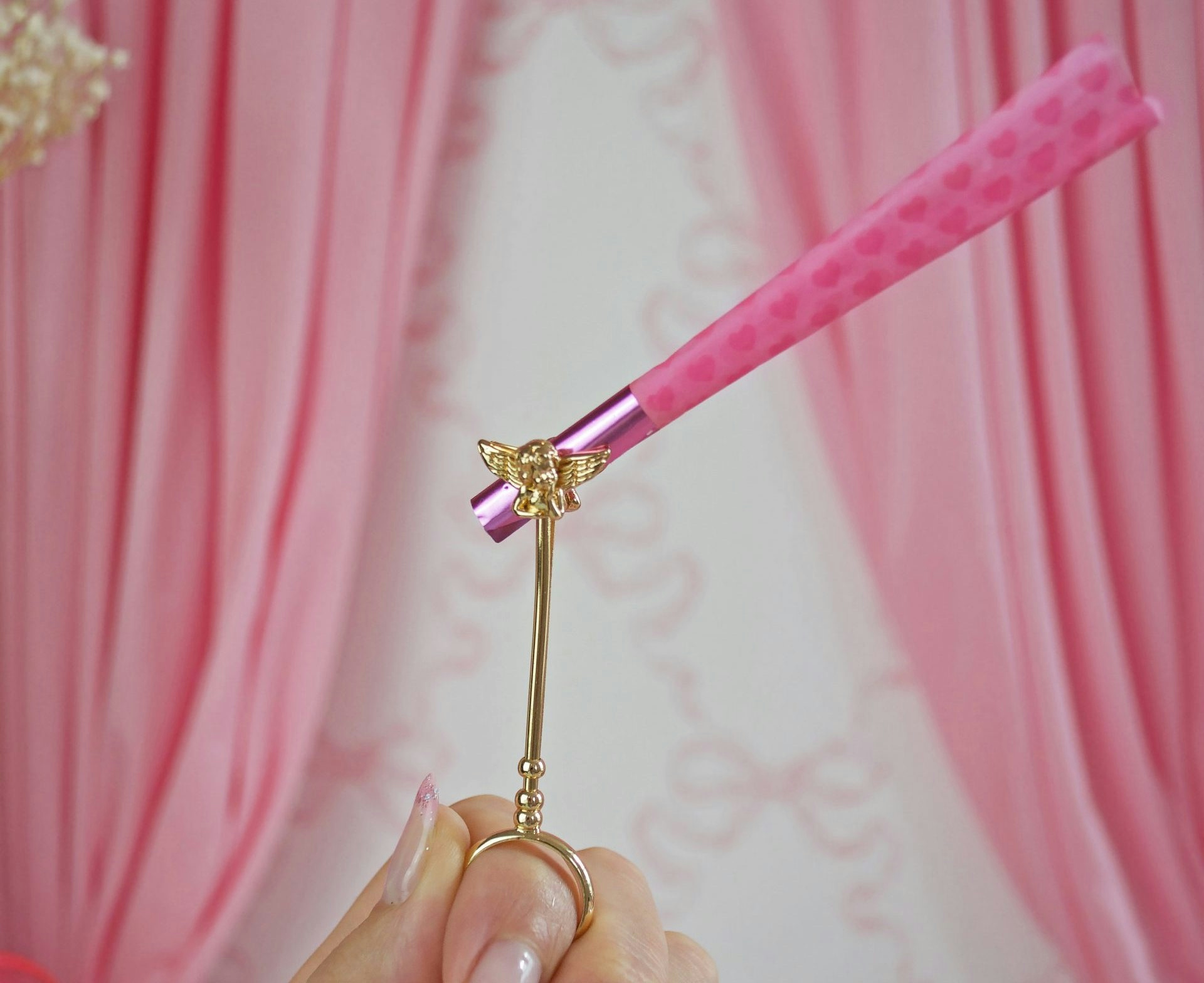 Must-Have Accessories For Joint Lovers