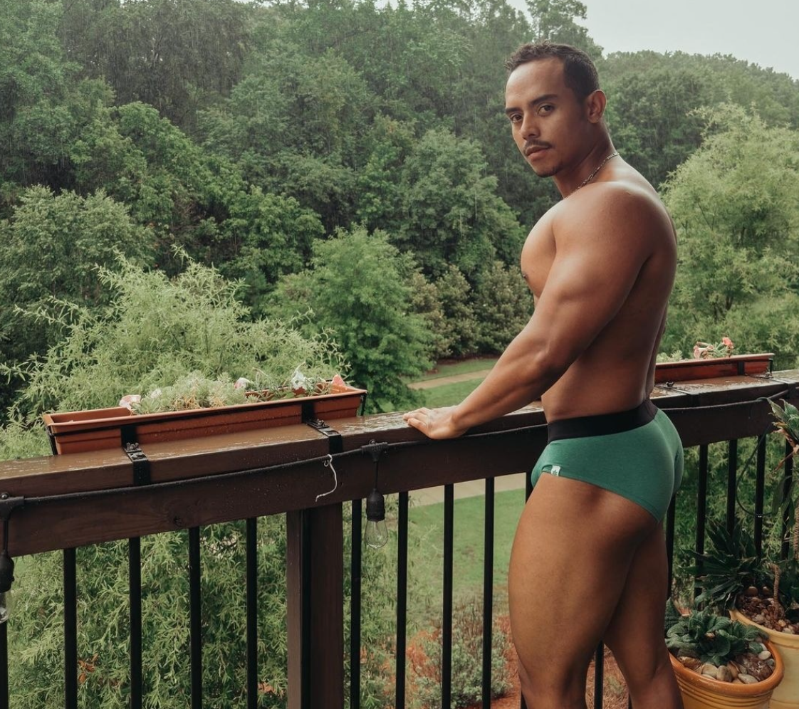 18 Best Hemp Clothing Brands: Eco-Friendly & Fashionable