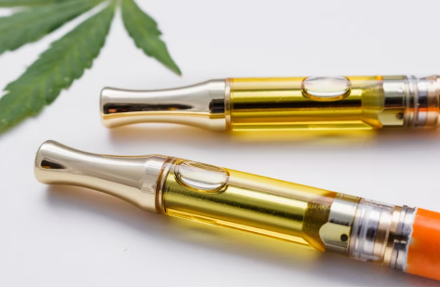 Vape Cartridge Colors Decoded: Is Your Cart’s Color Normal?