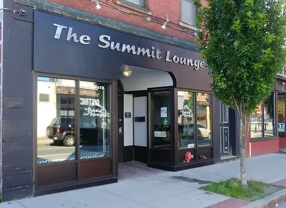 Weed Bars: Exploring The Rising Trend Of Cannabis Lounges