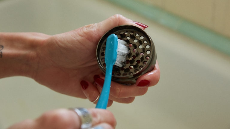 How To Clean A Grinder