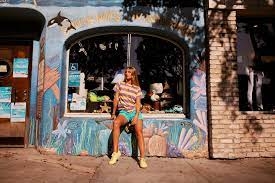 Top 420 Clothing Brands For The Fashionista Stoners