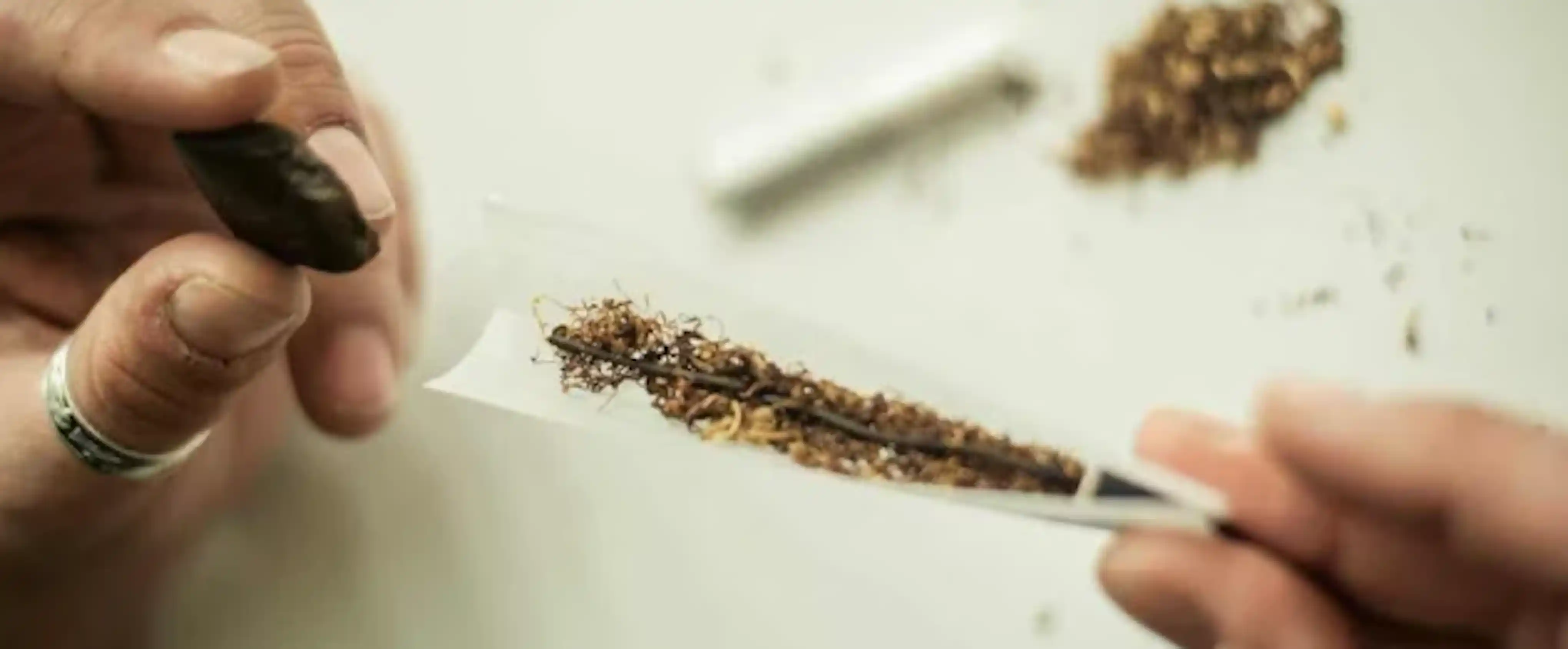 For The Smoothest, Most Potent High Here’s How to Smoke Hash | Herb