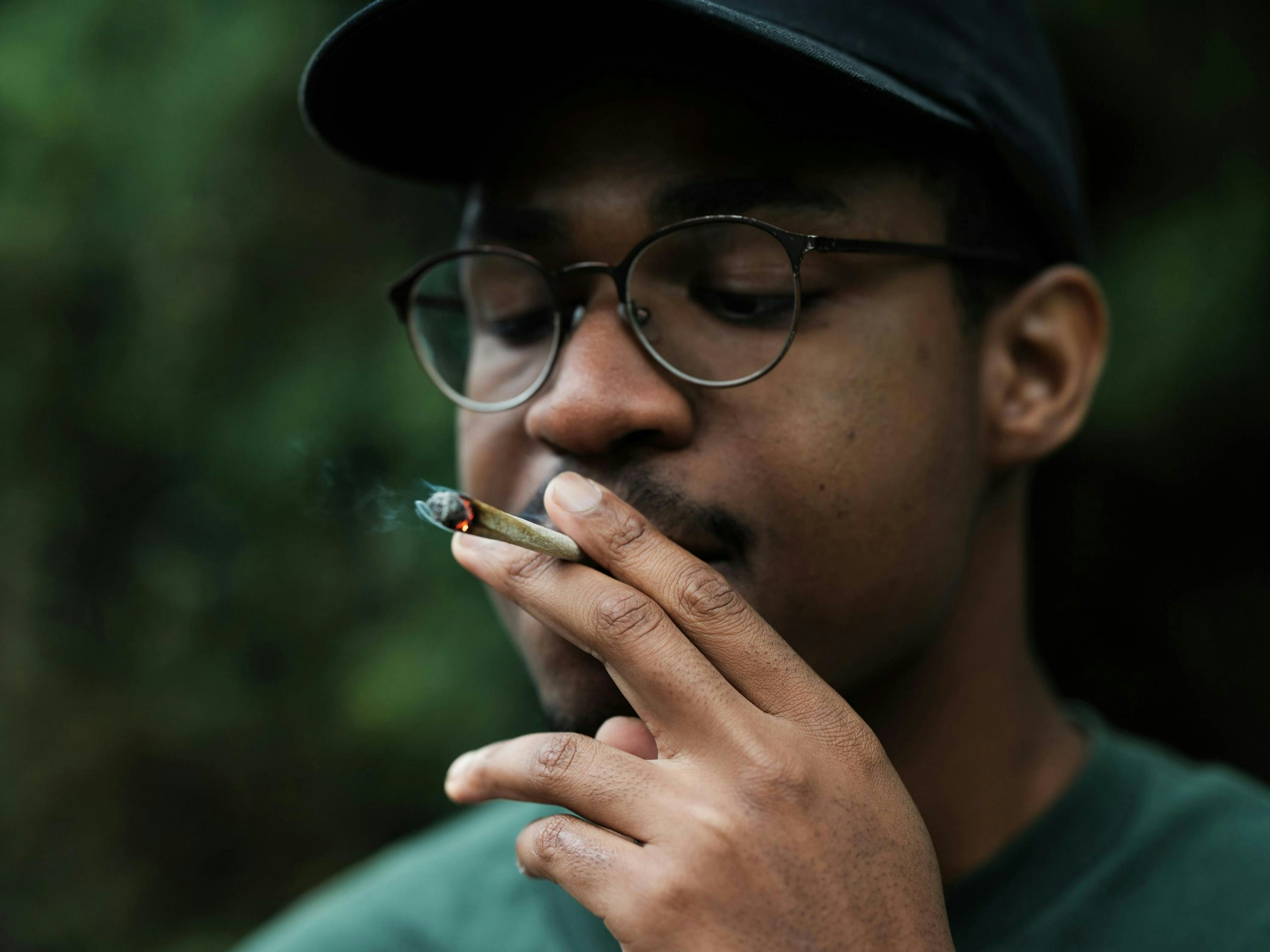 How To Buy Pre-Rolls Online: The Complete Guide