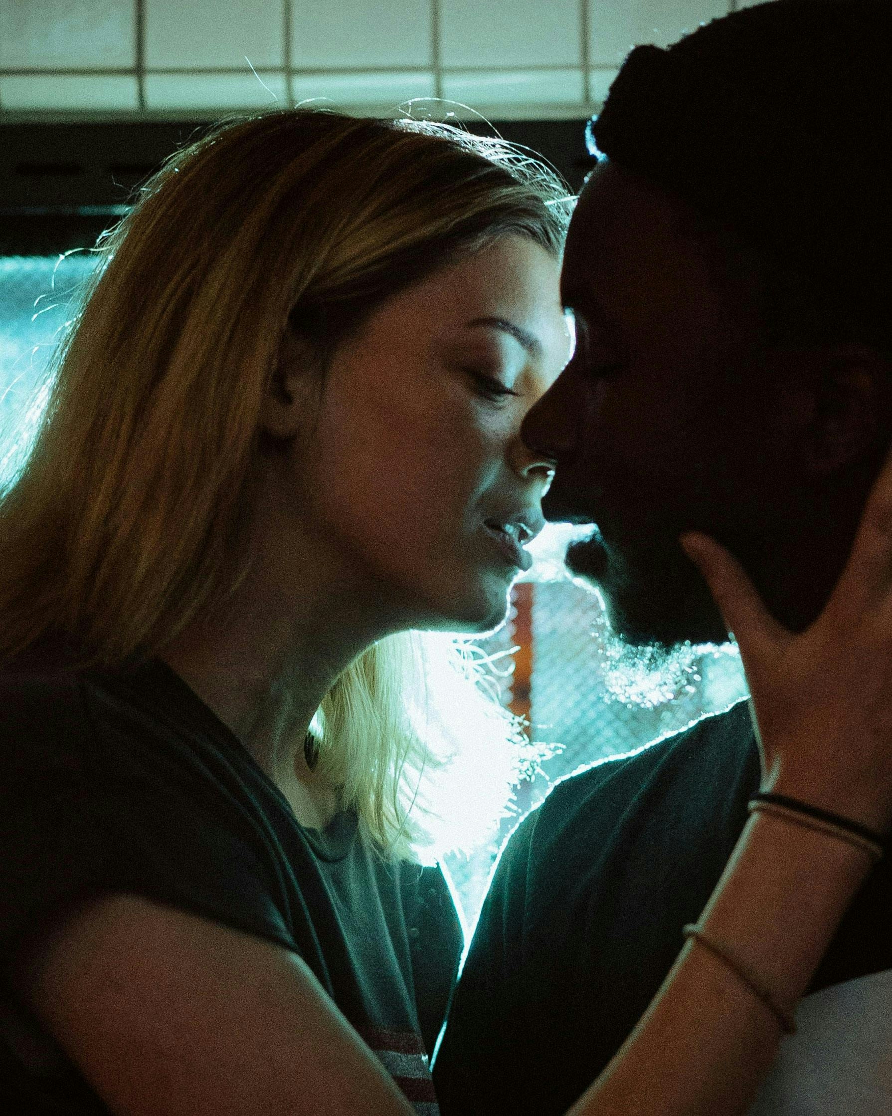 Why Making Out While Stoned is so Goddamn Hot