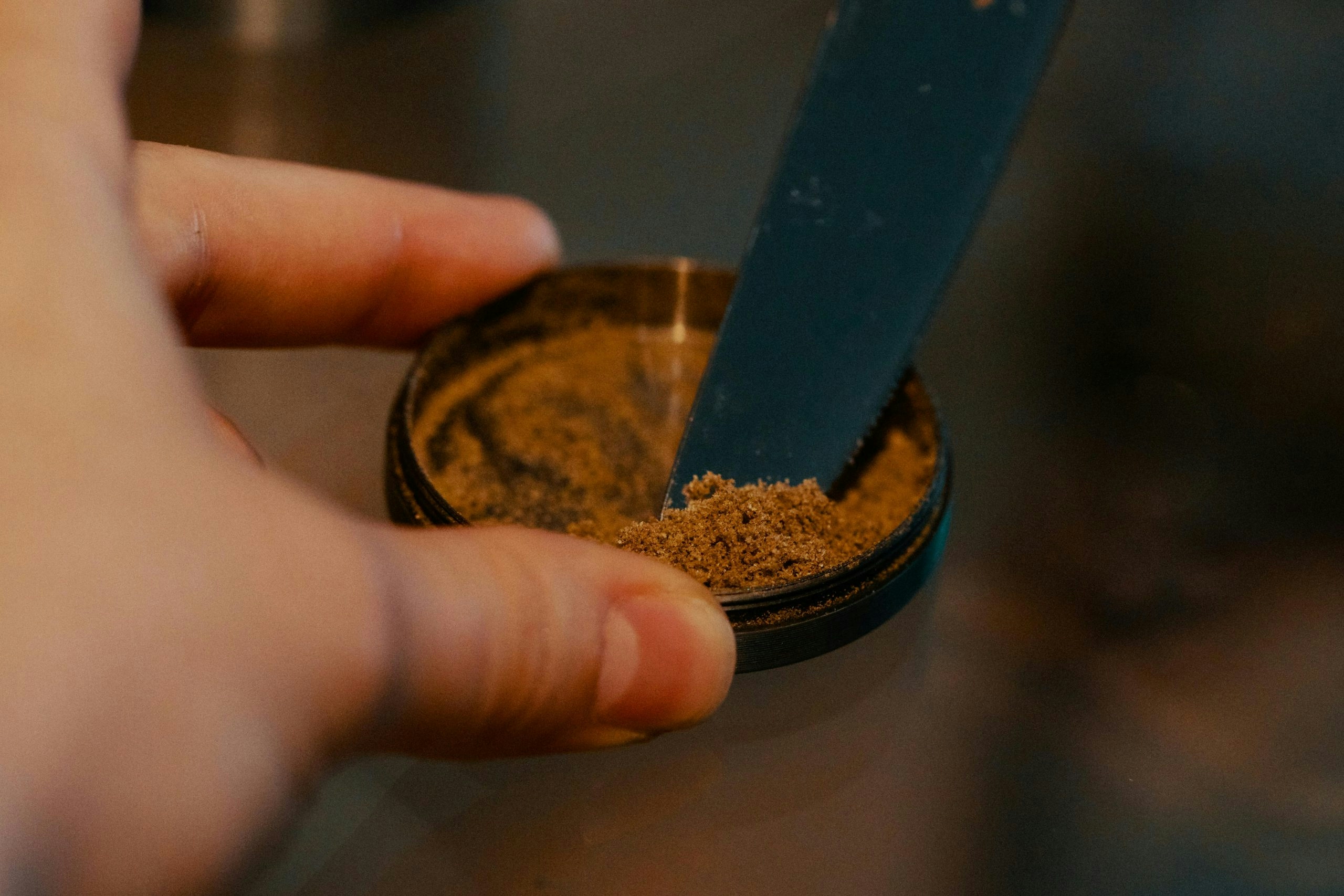 How To Decarb Marijuana: Cannabis Decarboxylation Guide