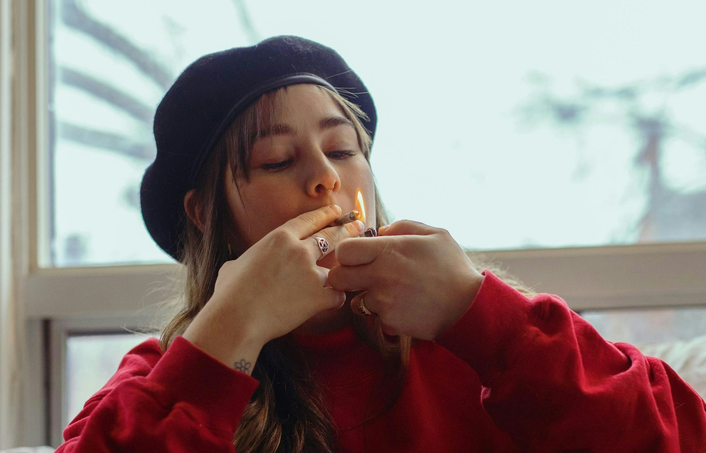 Stop Wasting Weed: Here’s How To Make A Joint Burn Slower