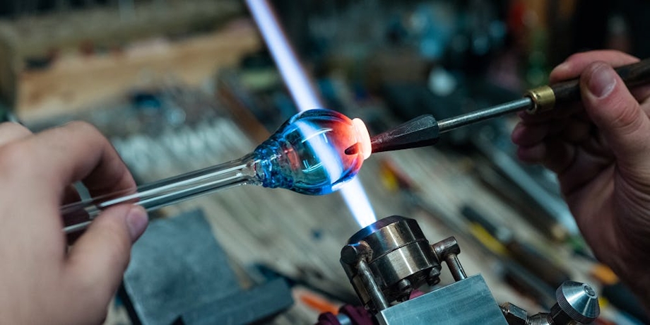 How To Make A Glass Pipe For Smoking