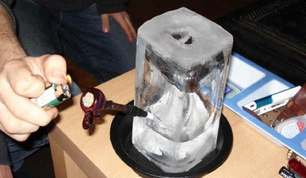 Homemade Bongs For When You’re In A Bind