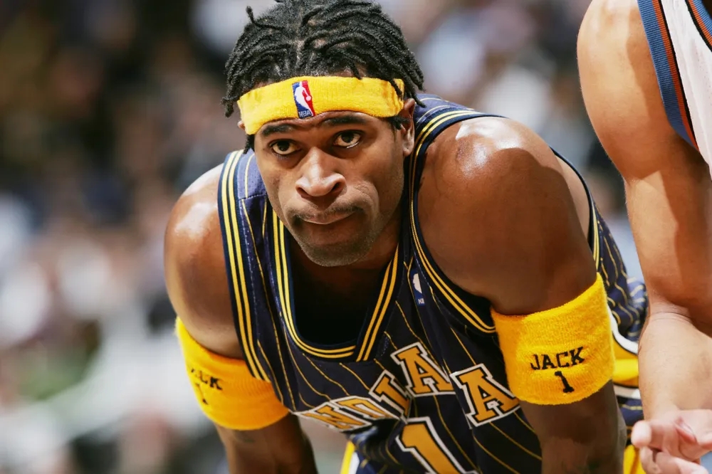 10 Famous Basketball Players Who Smoke Weed