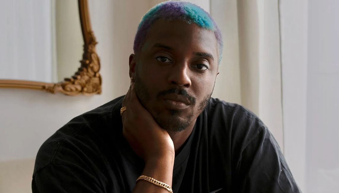 10 Songs For Your Solo Sesh Playlist