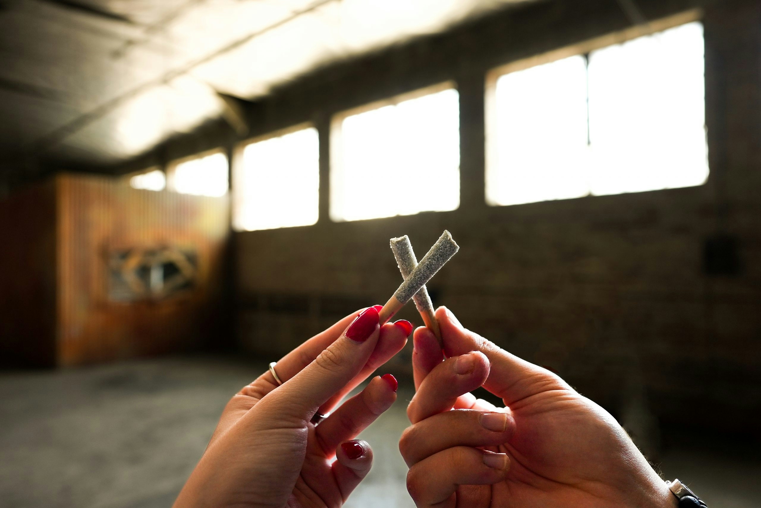 Honey Blunts: What Are They And How To Roll Them