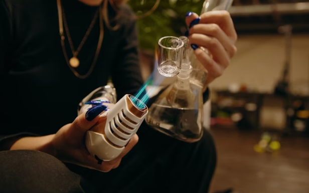 This Is How Much Water To Put In A Dab Rig