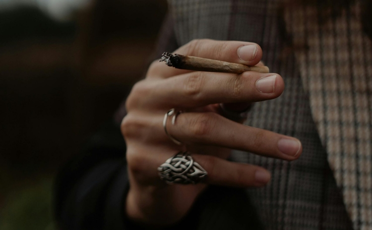 The 6 Best Alternatives To Smoking Weed