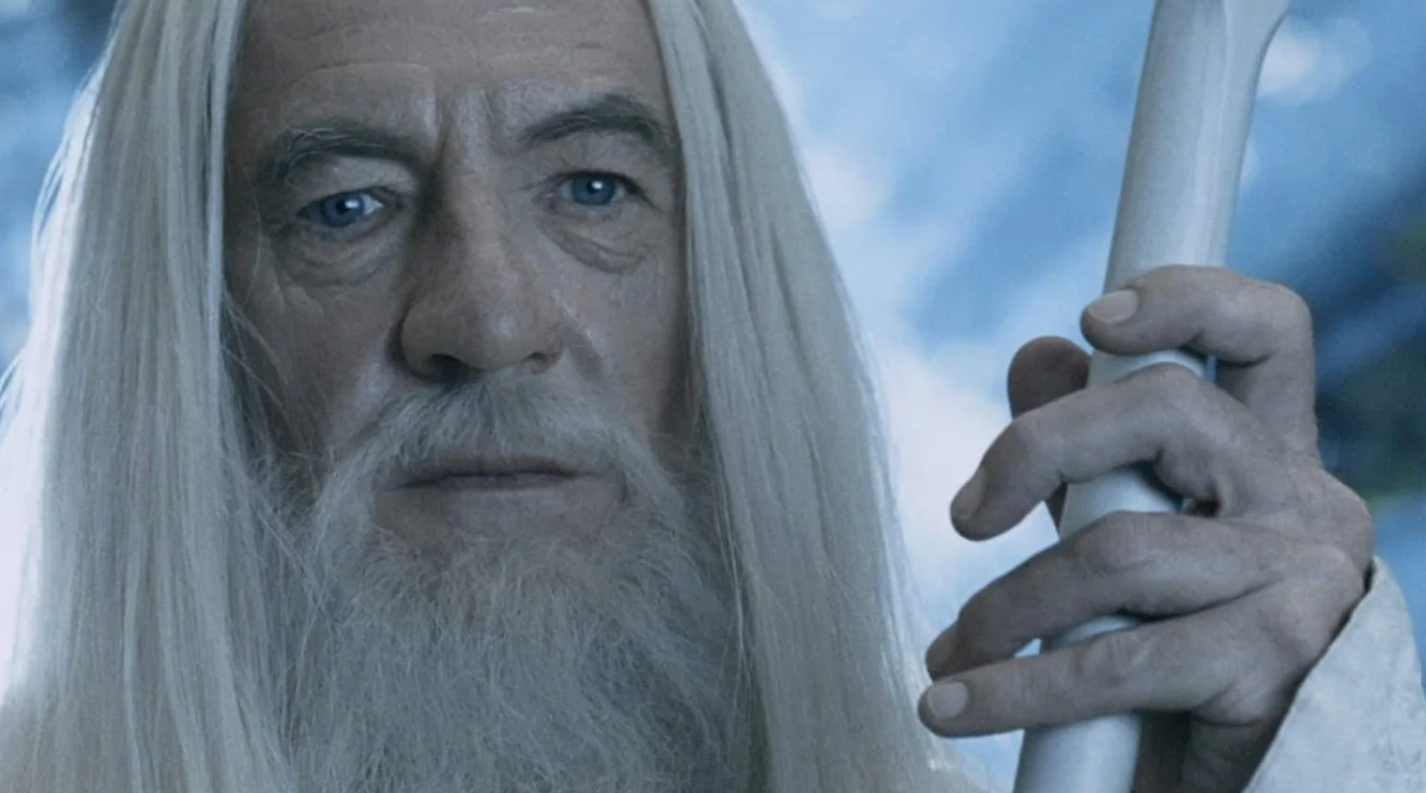 Make Your Own Wooden Gandalf Pipe For Weed