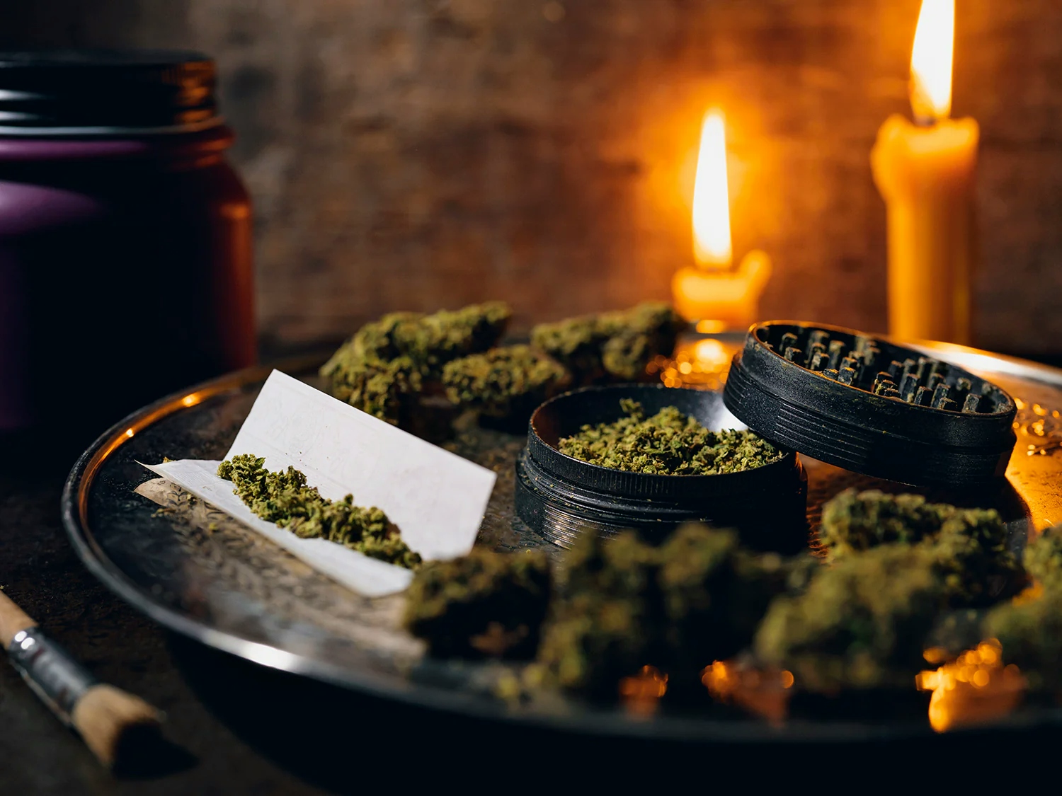 Parts Of Grinders & How To Use A Weed Grinder