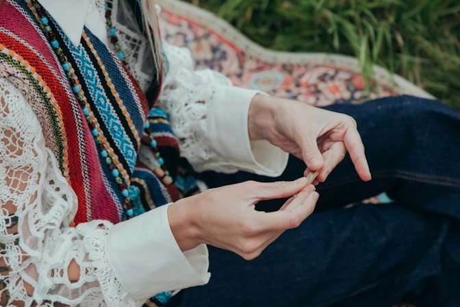 9 Classic Weed Strains From The 60s Still Around Today