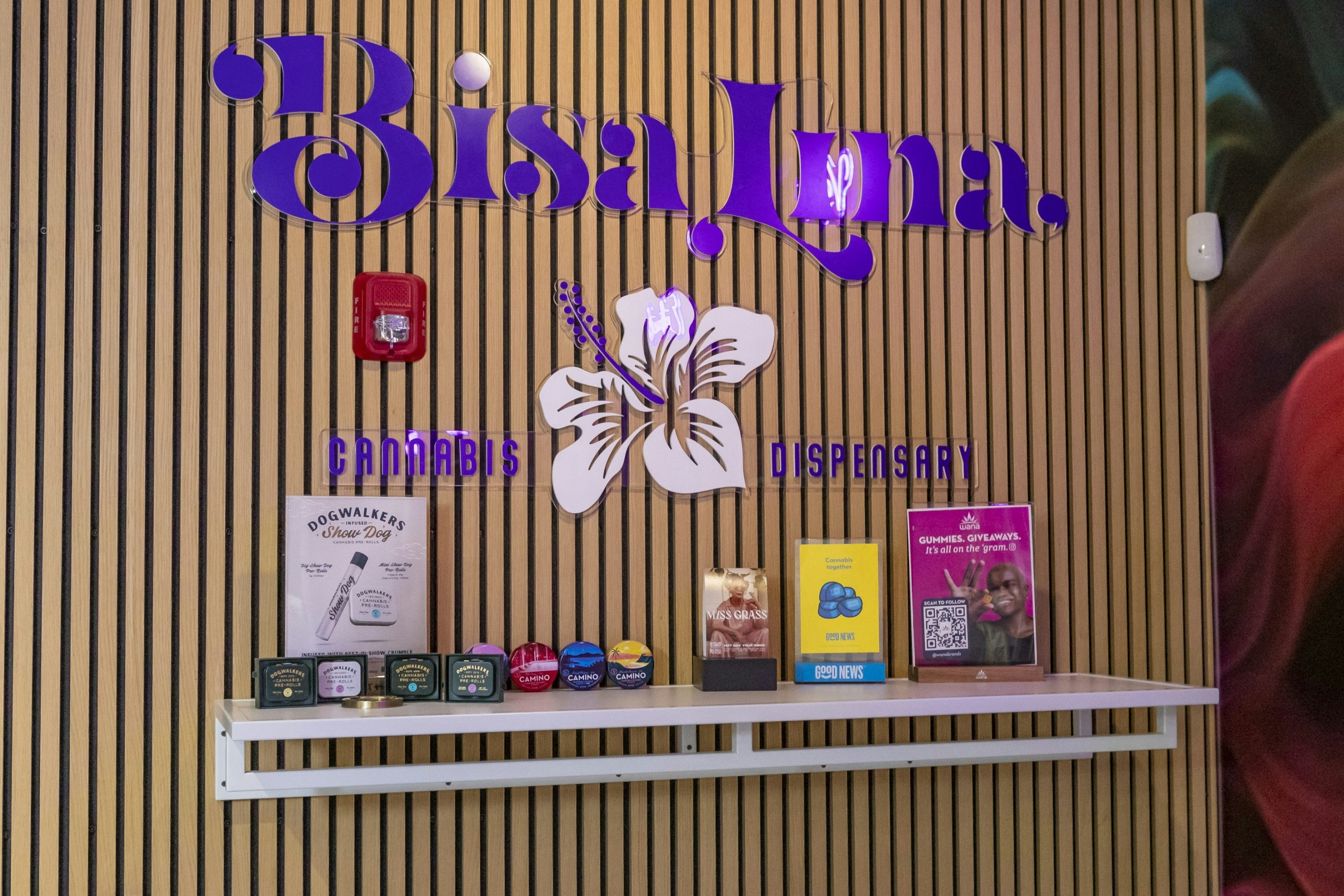 Looking for the Best Carol Stream Dispensary? Try Bisa Lina