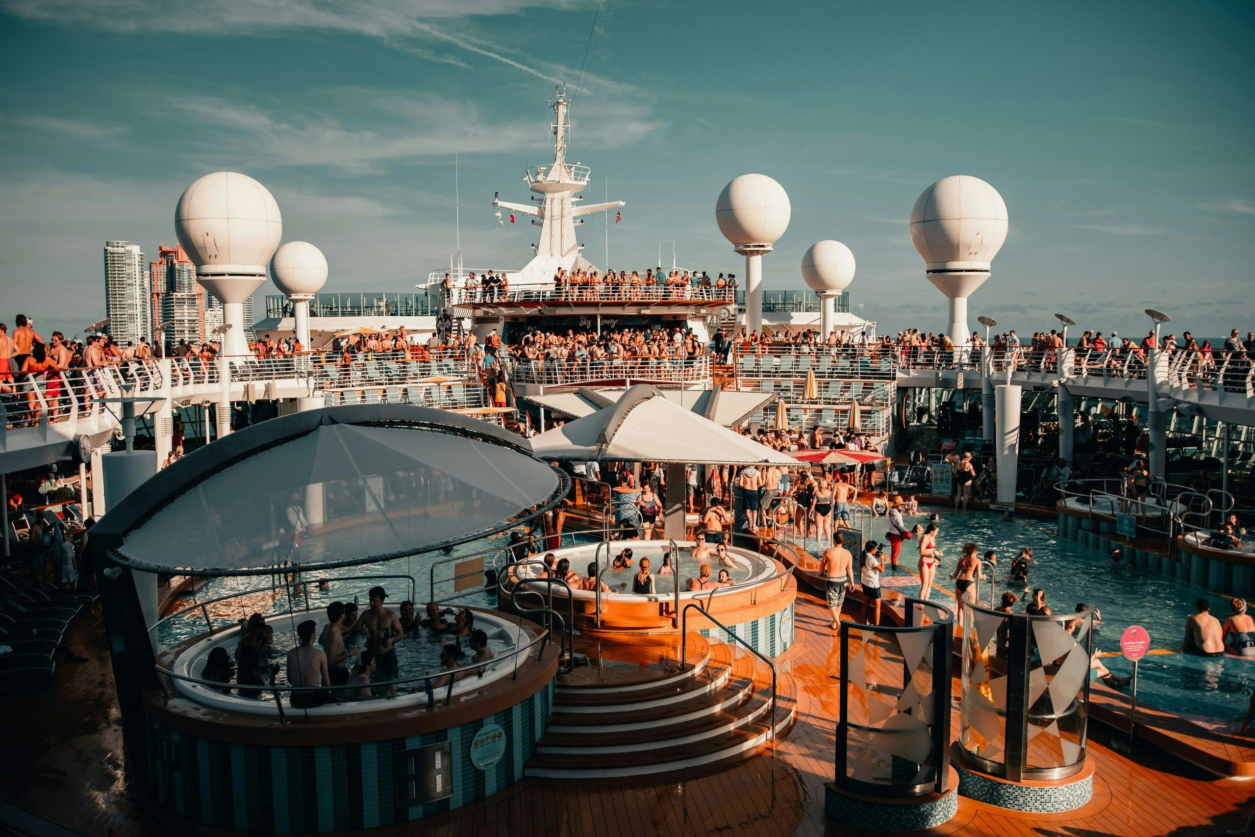 420 friendly cruise lines