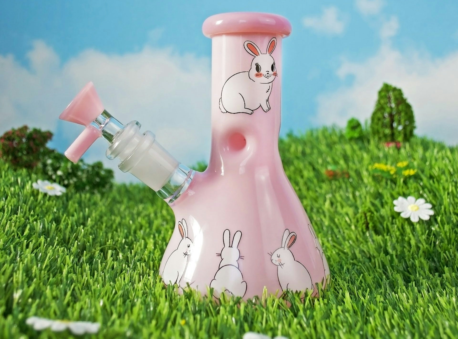 Cute Bongs You’ll Love: Cats, Fishes, Horses & More