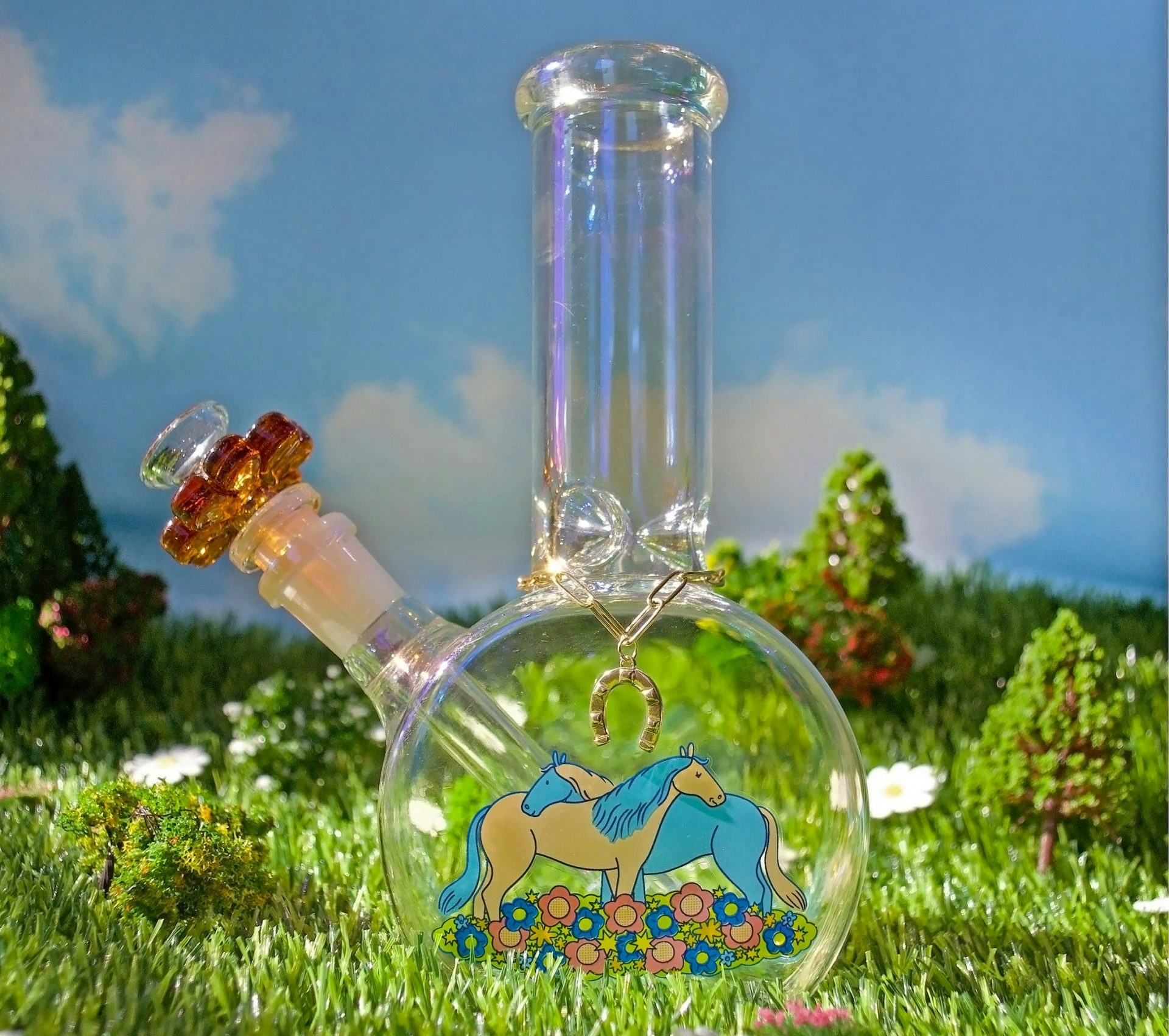 Cute Bongs You’ll Love: Cats, Fishes, Horses & More