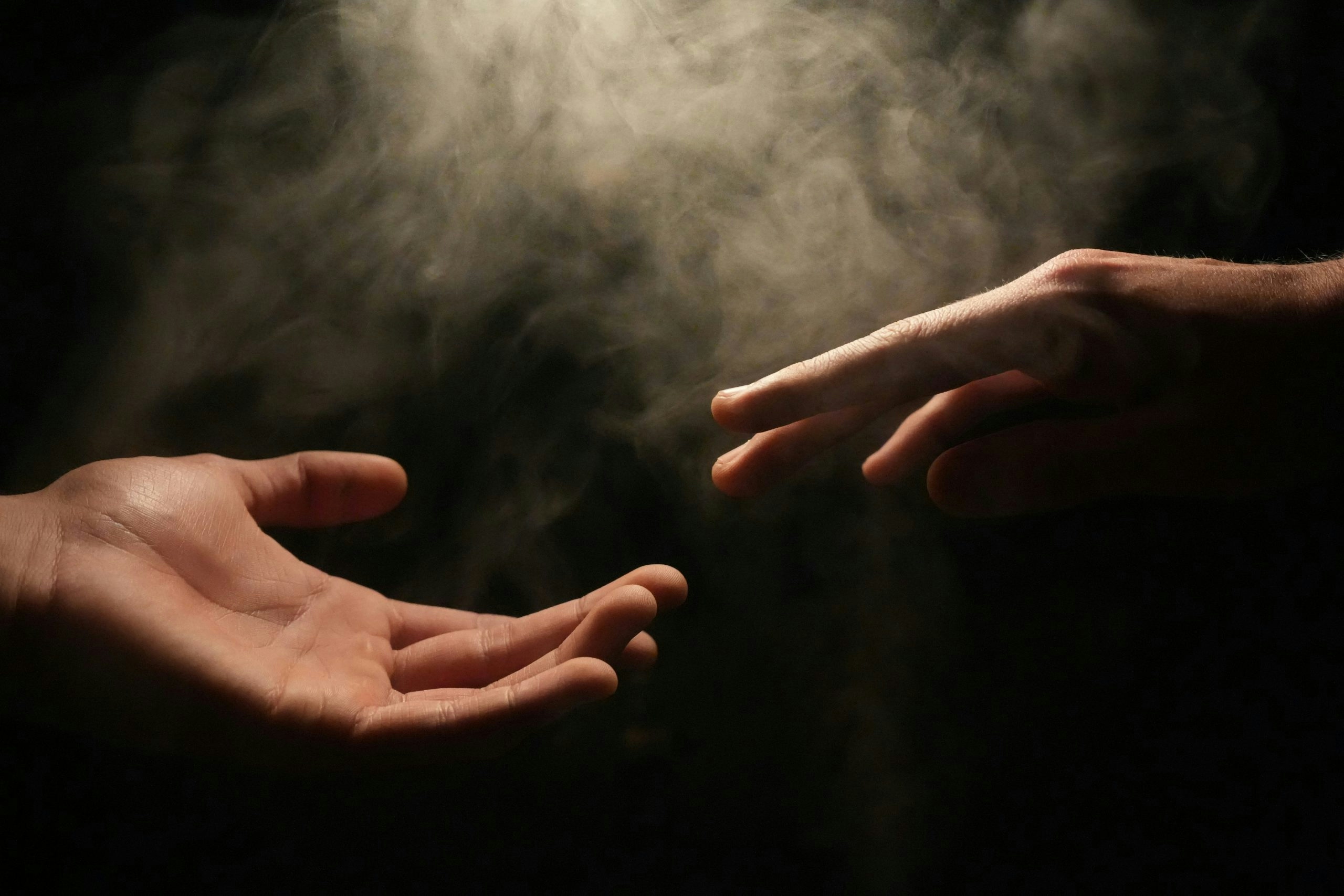 why do my hands smell like weed