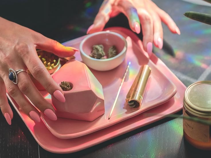 how to clean a weed pipe