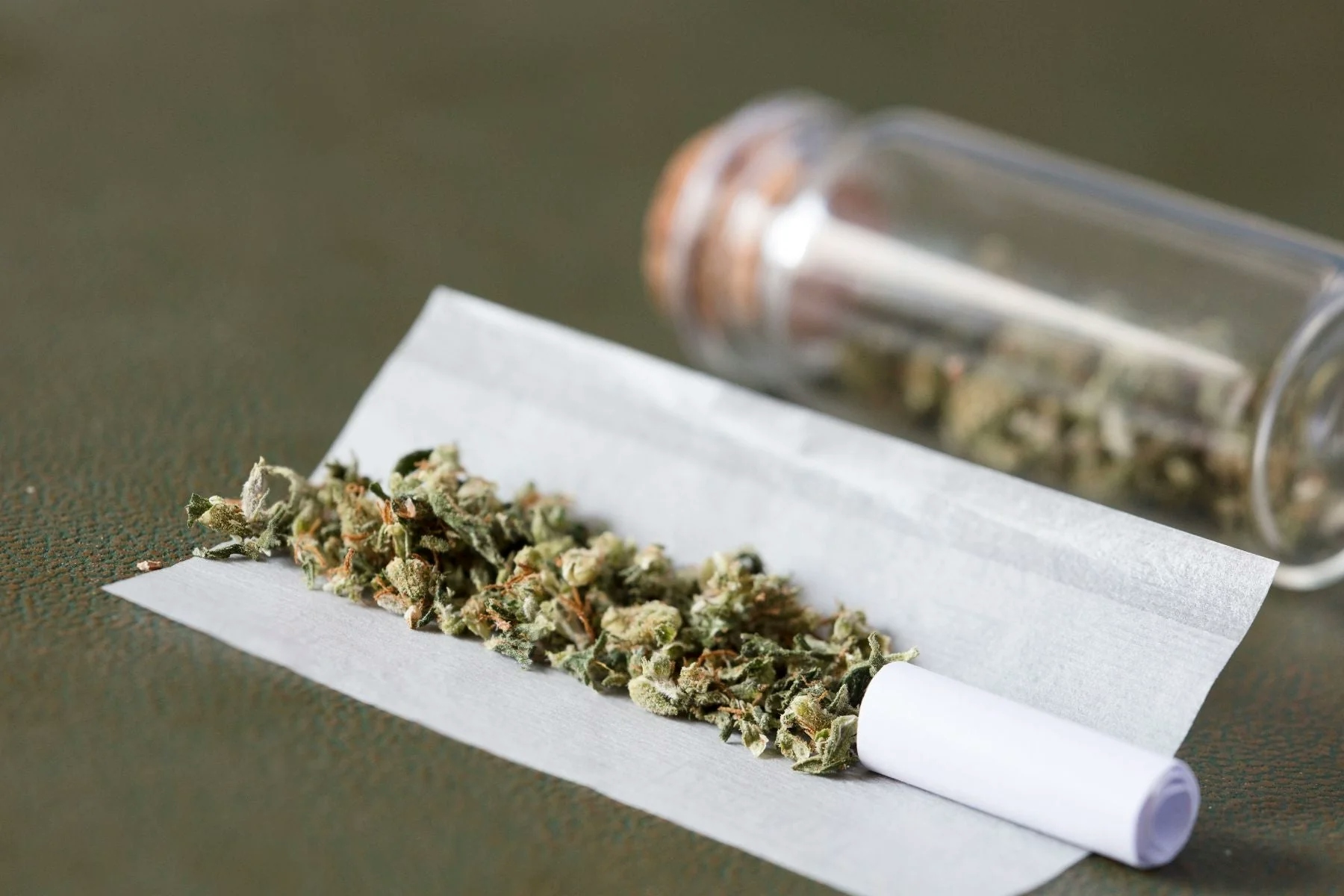 how to roll a joint without a filter