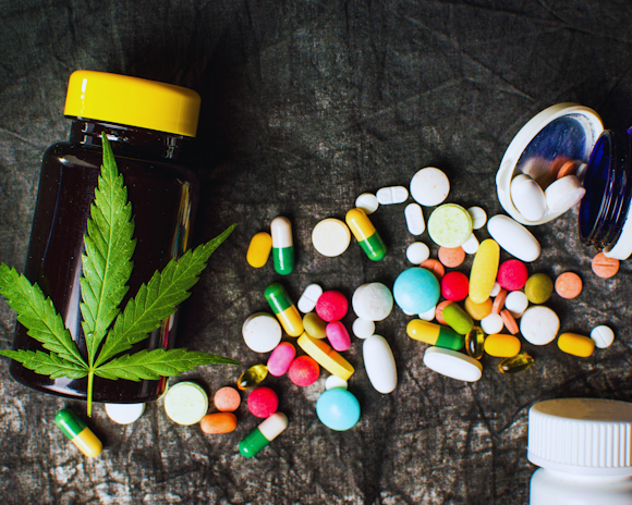 43 Cannabis Pain Management Statistics in 2025