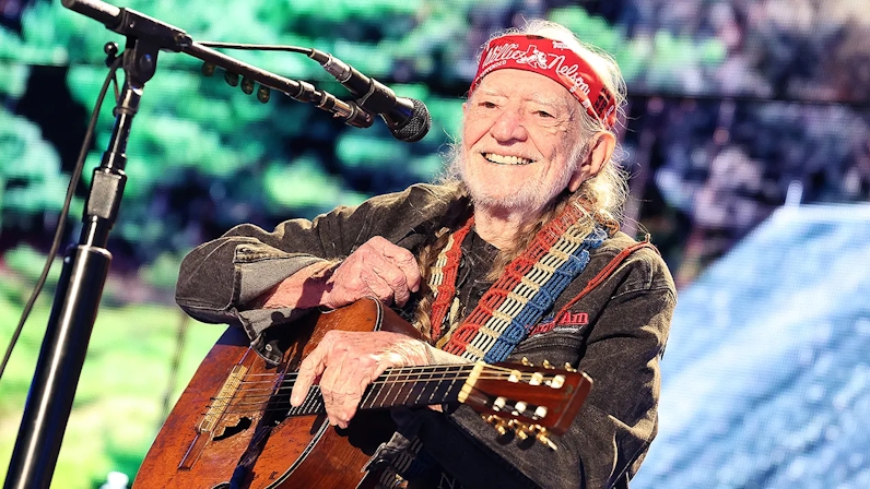Does Willie Nelson Smoke Weed