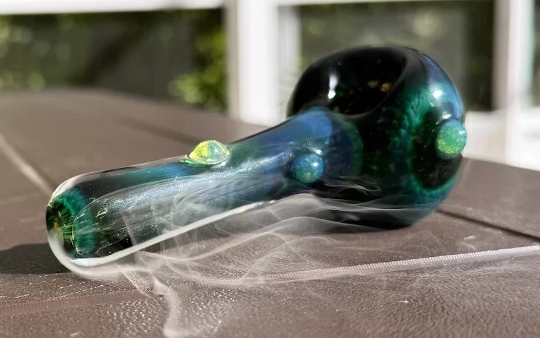 weed glass pipes