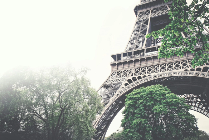 buy weed in paris