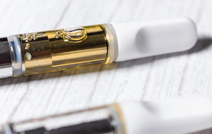 live resin vs distillate cart