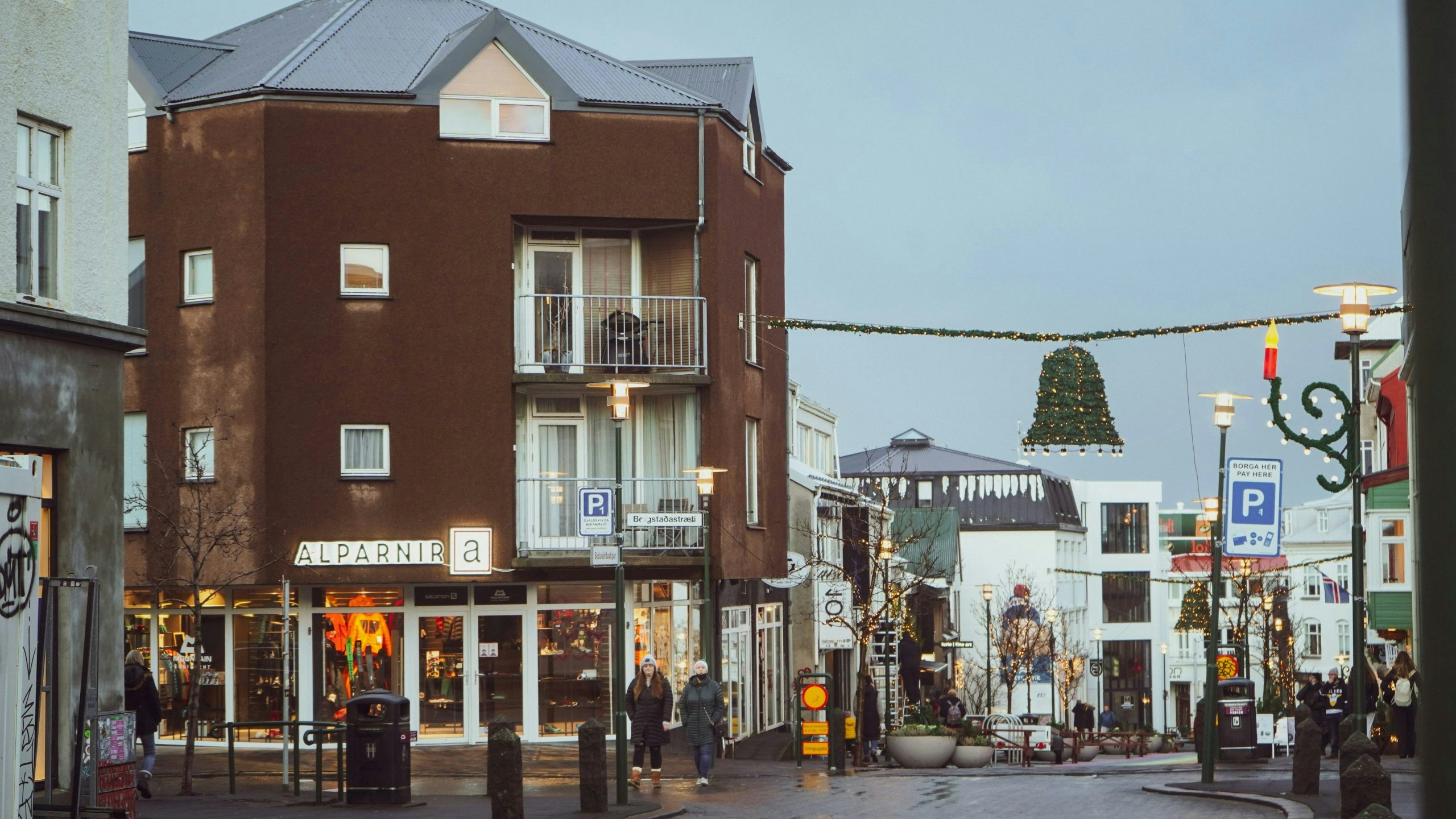 Buy Weed in Iceland