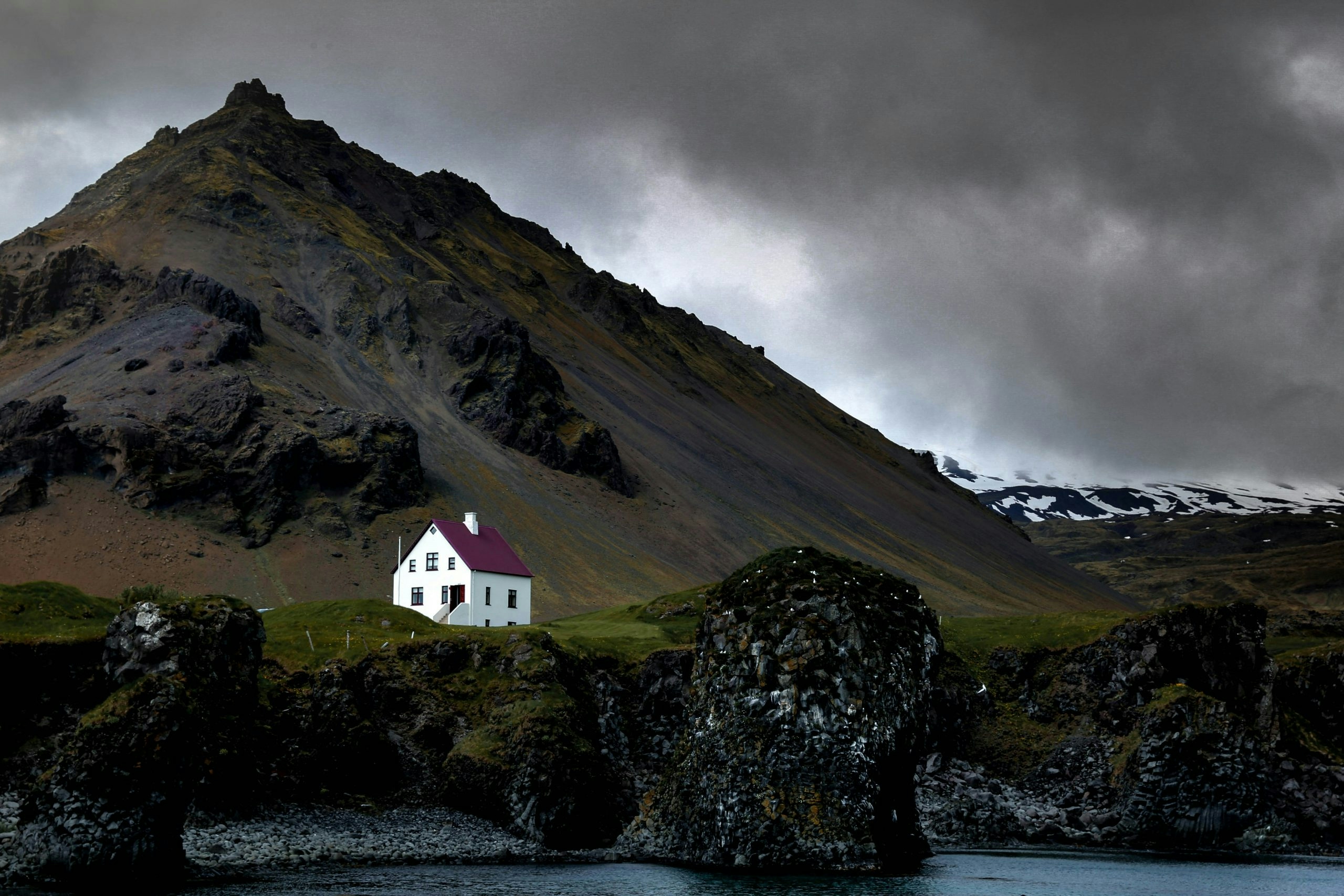 Buy Weed in Iceland